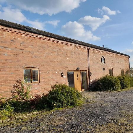 Mile House Barn Bed & Breakfast Nantwich Bagian luar foto