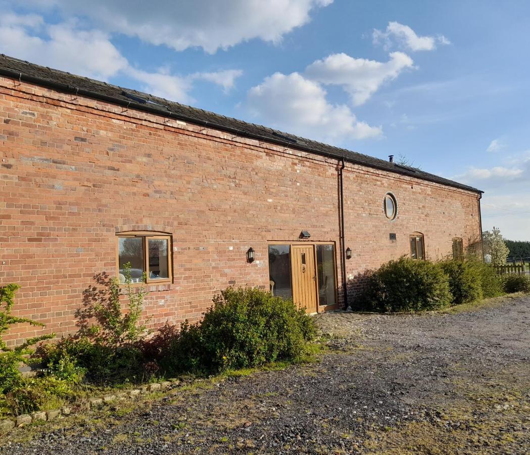 Mile House Barn Bed & Breakfast Nantwich Bagian luar foto